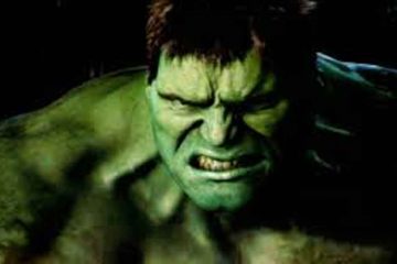 Imagen primer plano de Hulk, personaje de la película de Marvel, con ira