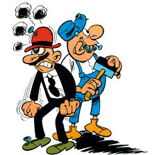 Dibujo de Ibañez, Pepe gotera enfadado mientras Otilio mira cómo ha quedado un trabajo, con el martillo en la mano y clavos en la boca